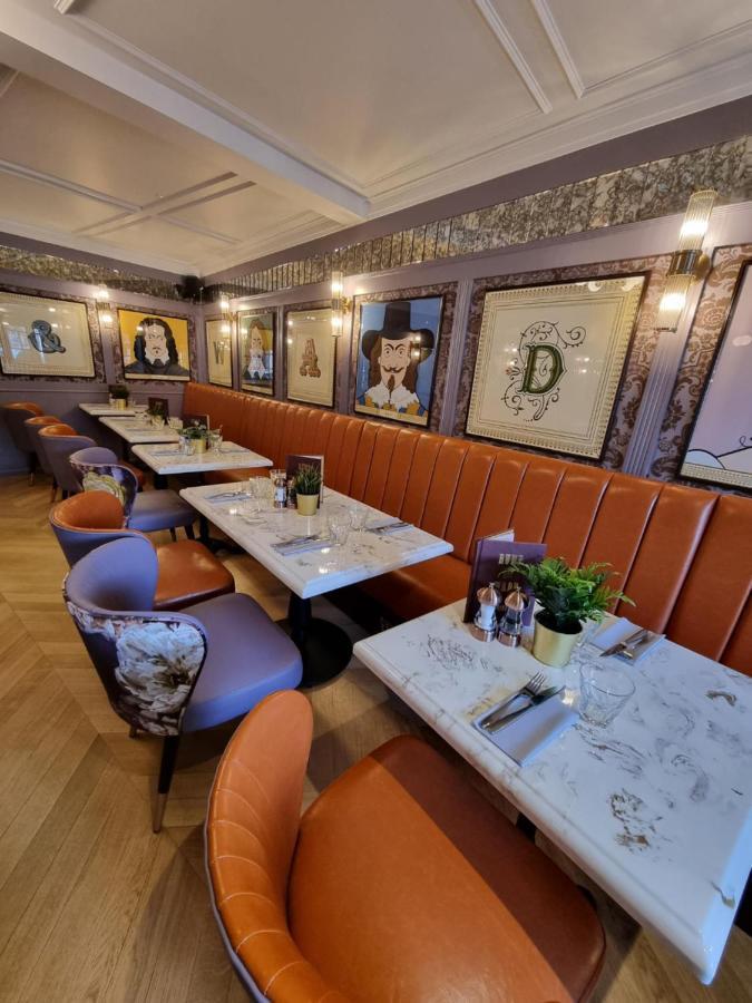 Hotel Cromwell Стивънидж Екстериор снимка