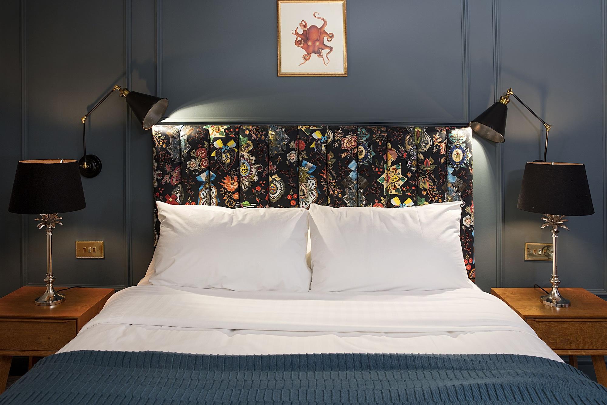 Hotel Cromwell Стивънидж Екстериор снимка
